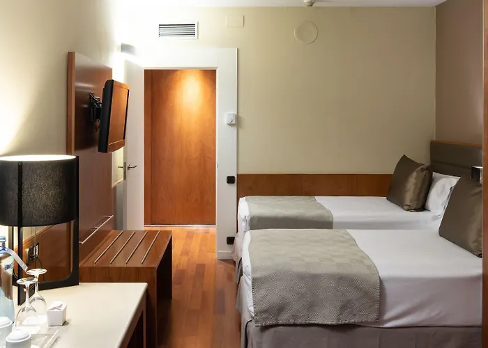 מלון Catalonia Diagonal Centro 4*