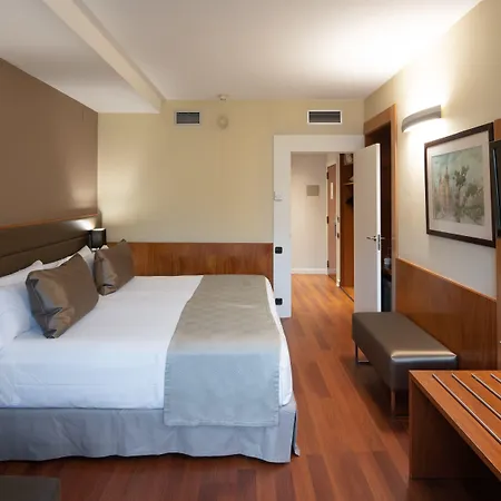 Hotel Catalonia Diagonal Centro 4*